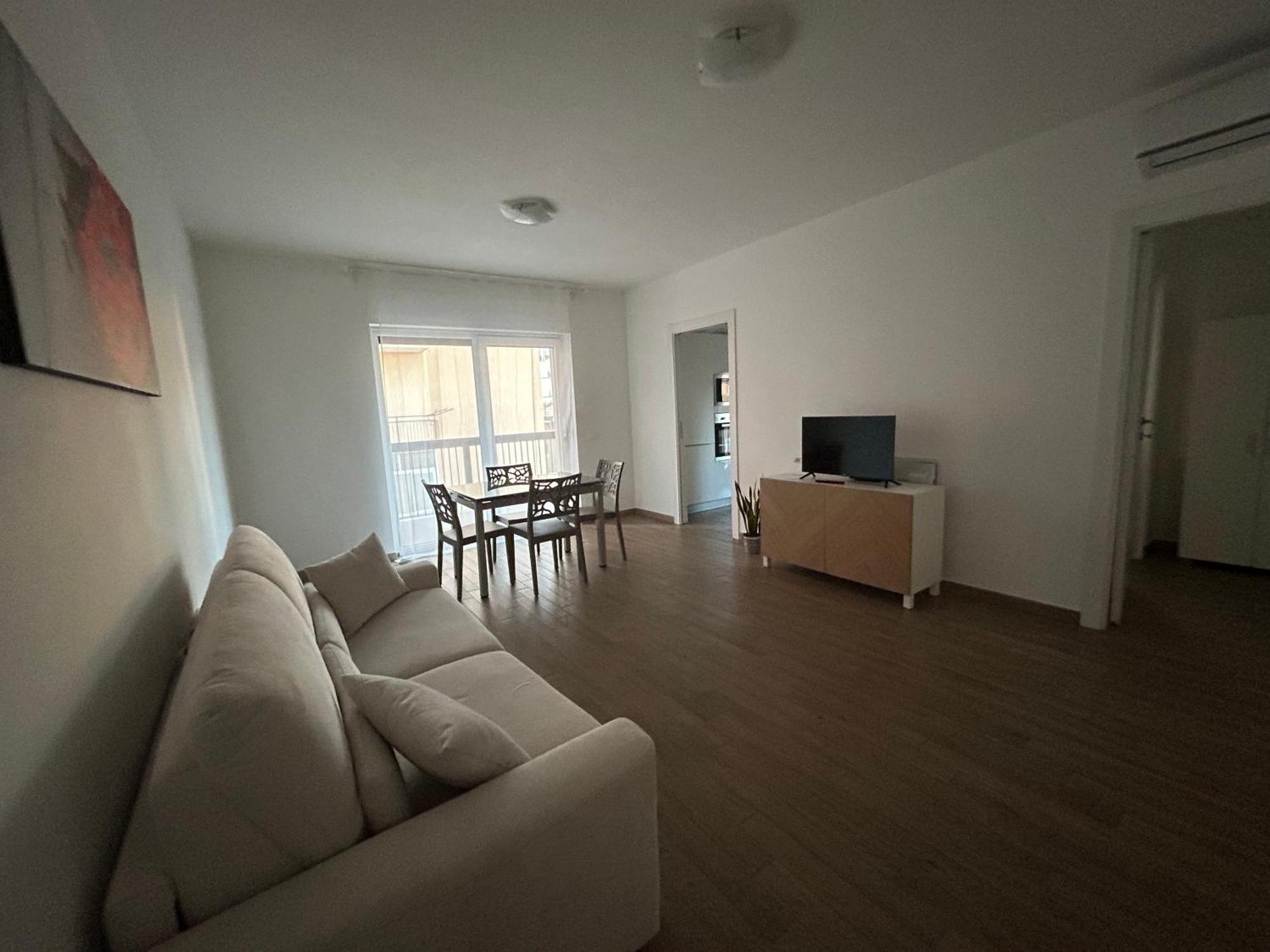 Petroni 16 Apartment